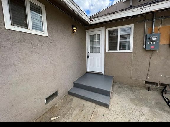 3rd image of 1083 E Nocta St