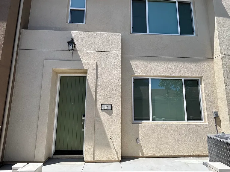54 Harmony Dr — Photo 8