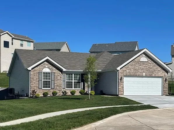 146 Prairie Wind Dr, Wentzville, MO 63385