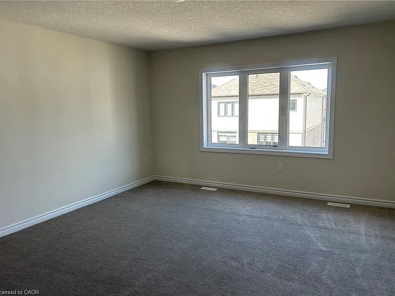 151 Eva Dr — Photo 13