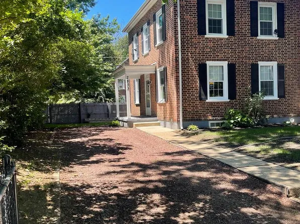 2833 Yorkship Rd, Camden, NJ 08104