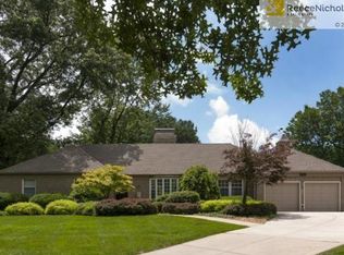 2923 W 92nd Ter, Leawood, KS 66206