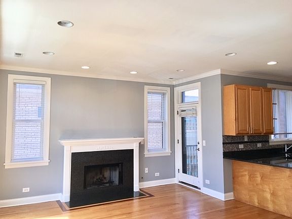 2nd image of 1912 W Touhy Ave APT 2W