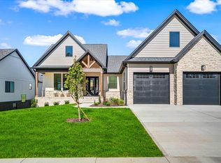 826 Edmonds Xing, Versailles, KY 40383