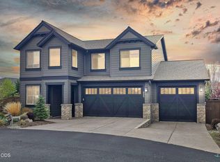 61072 Manhae Loop, Bend, OR 97702