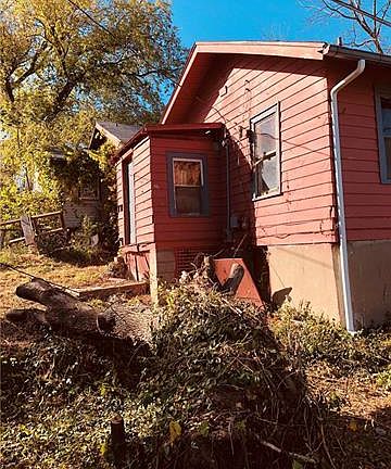 4th image of 3307 E 52nd St