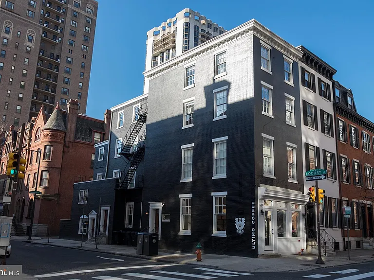 238 S 20th St #101 — Photo 5
