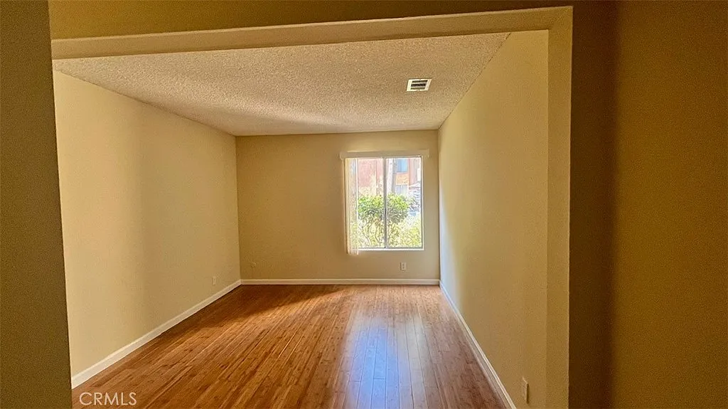 Building Photo - 15425 Sherman Way #101