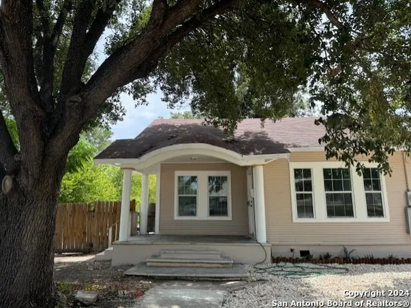 1634 W CRAIG PL, San Antonio, TX 78201