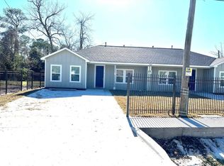 7420 Hoffman St #A, Houston, TX 77028
