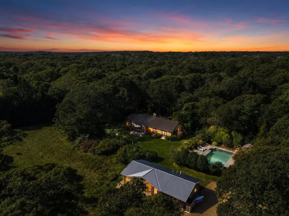 31 Josiah Sachem Way, West Tisbury, MA 02575