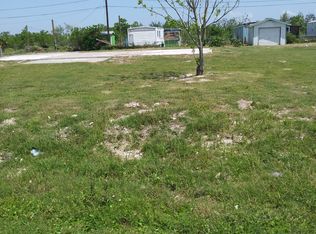 138 Sparks Dr, Rockport, TX 78382
