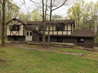 99 Honeysuckle Dr, Jim Thorpe, PA 18229