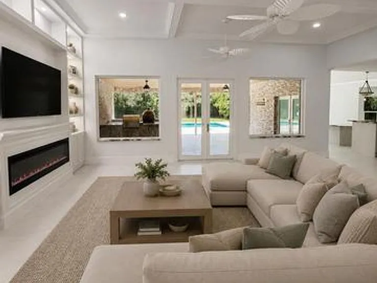 10114 Hunt Club Ln — Photo 6