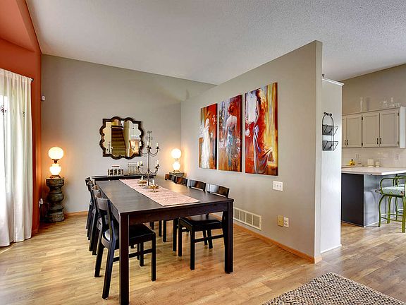 3rd image of 4708 Oxborough Gdns N