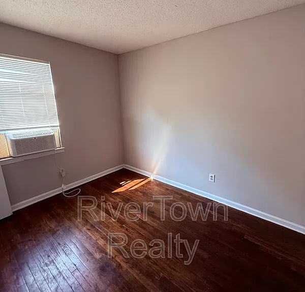 4427 Ryan St — Photo 6