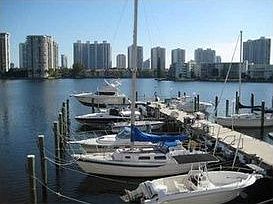 5th image of 18031 Biscayne Blvd APT 502-3