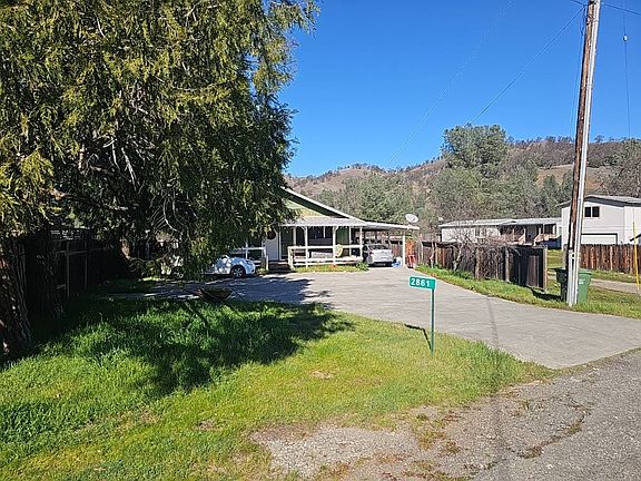 3rd image of 2861 Nectarine Way