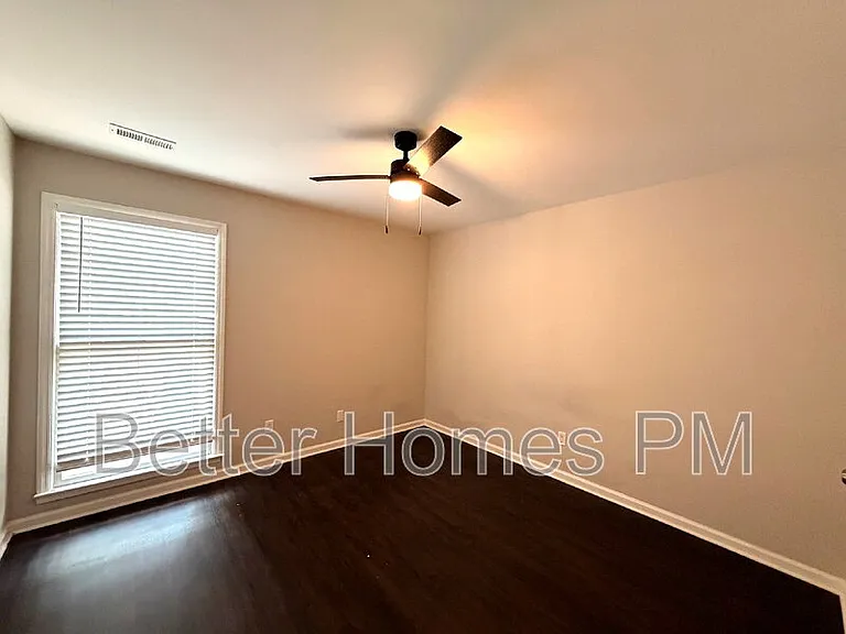 4840 N New Hope Rd #D — Photo 15