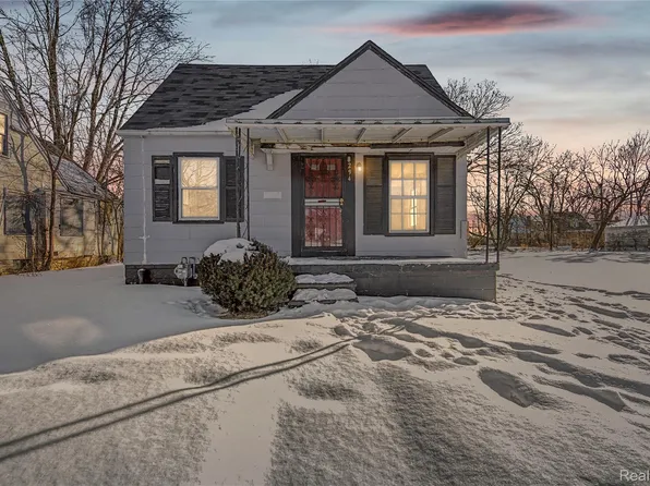 8294 Rosemont Ave, Detroit, MI 48228