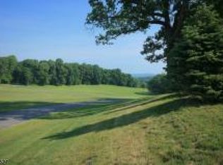 15 Exmoor Dr, Mendham Twp., NJ 07945