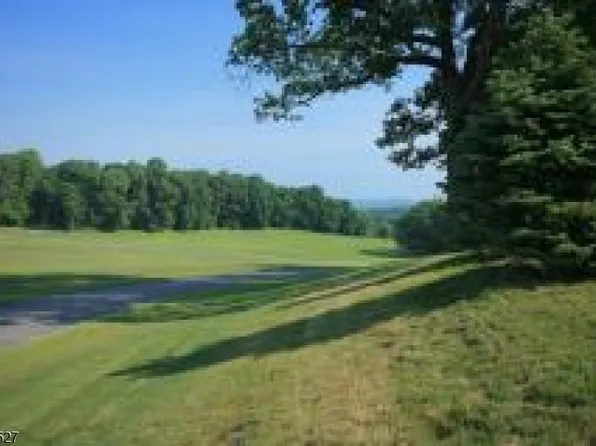 15 Exmoor Dr, Mendham Twp., NJ 07945