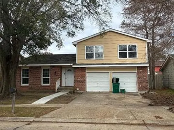 3860 Eastview Dr, Harvey, LA 70058