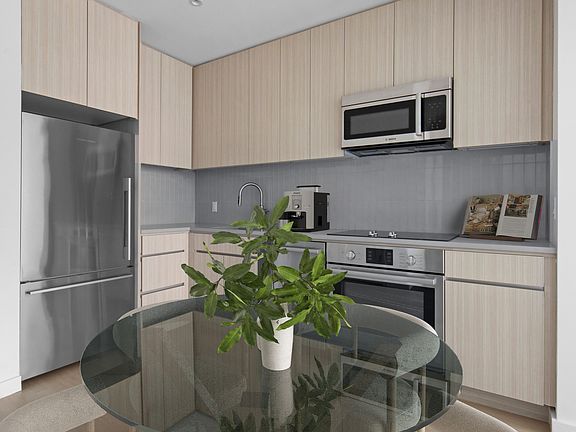 4th image of 31-90 29th St #5G