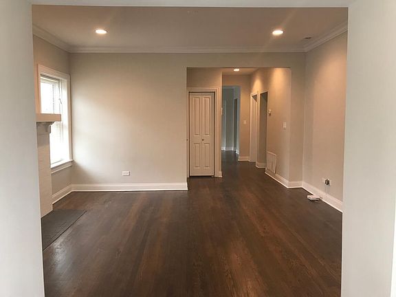 2nd image of 4730 N Albany Ave #1