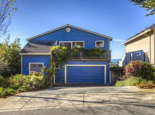 852 Buena Vista St, Moss Beach, CA 94038