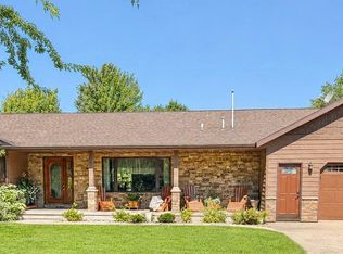 1625 Edgewater Dr, Lake Benton, MN 56149
