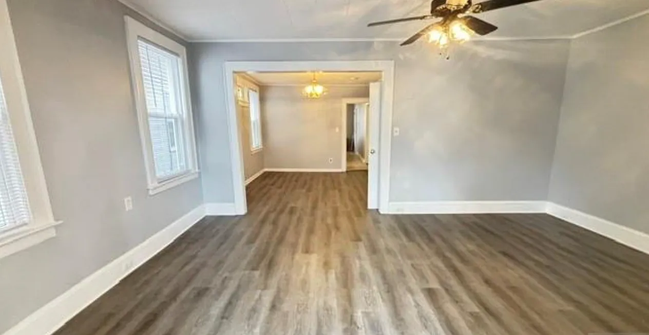 2 bed, $2,600 — Photo 1