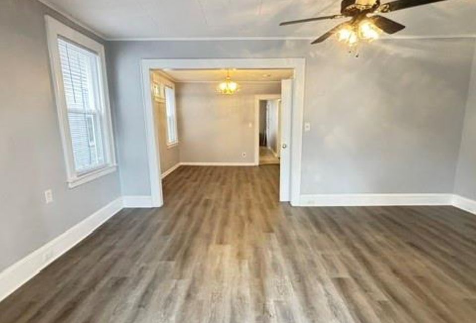 1st image of 760 Hamilton St Floor 1