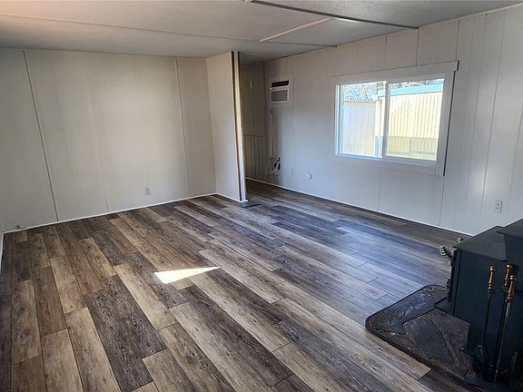 3rd image of 6206 188th Street NE #11