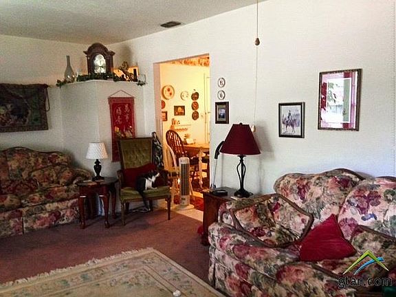 2nd image of 1208 W Watson Blvd