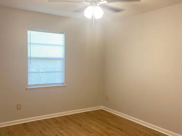 2422 Johnson Dr — Photo 14