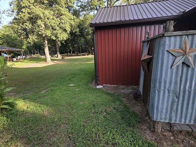 390 Meadowlark Rd — Photo 37