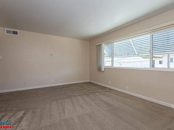 4th image of 642 Blythe Ct APT 22