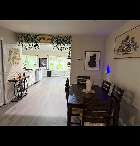 370 Hand Ave — Photo 21