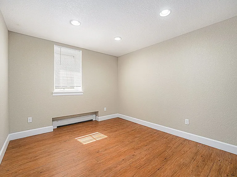 4395 Balsam St — Photo 6