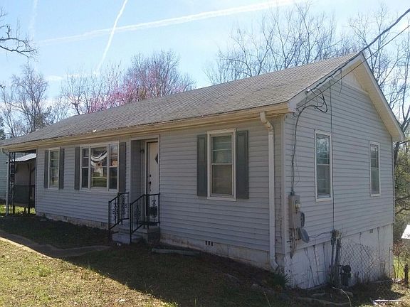 3rd image of 4211 6th St E