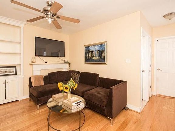 4th image of 1431 Spruce St APT 1R