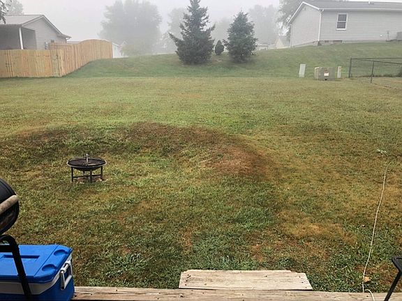 3rd image of 610 W Tecumseh Dr