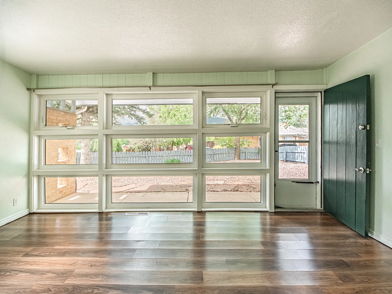 2 bed, 750 sqft, $1,695 — Photo 3