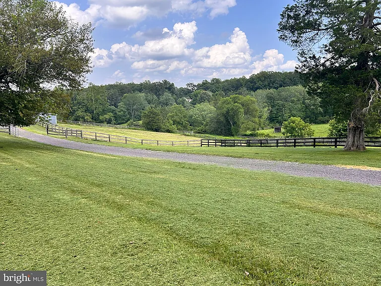 409 Cook Mountain Dr — Photo 12