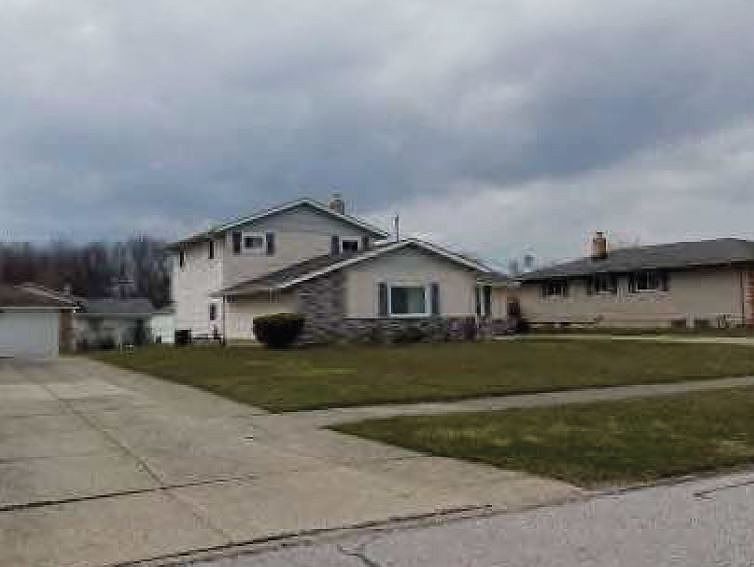 1st image of 5646 Carlton Dr