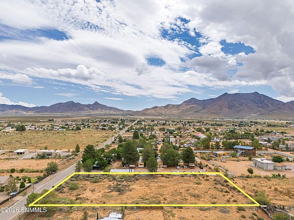 4th image of Luna Vista Rd