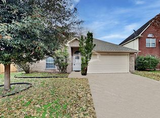 7730 Omaha Dr, Baytown, TX 77521