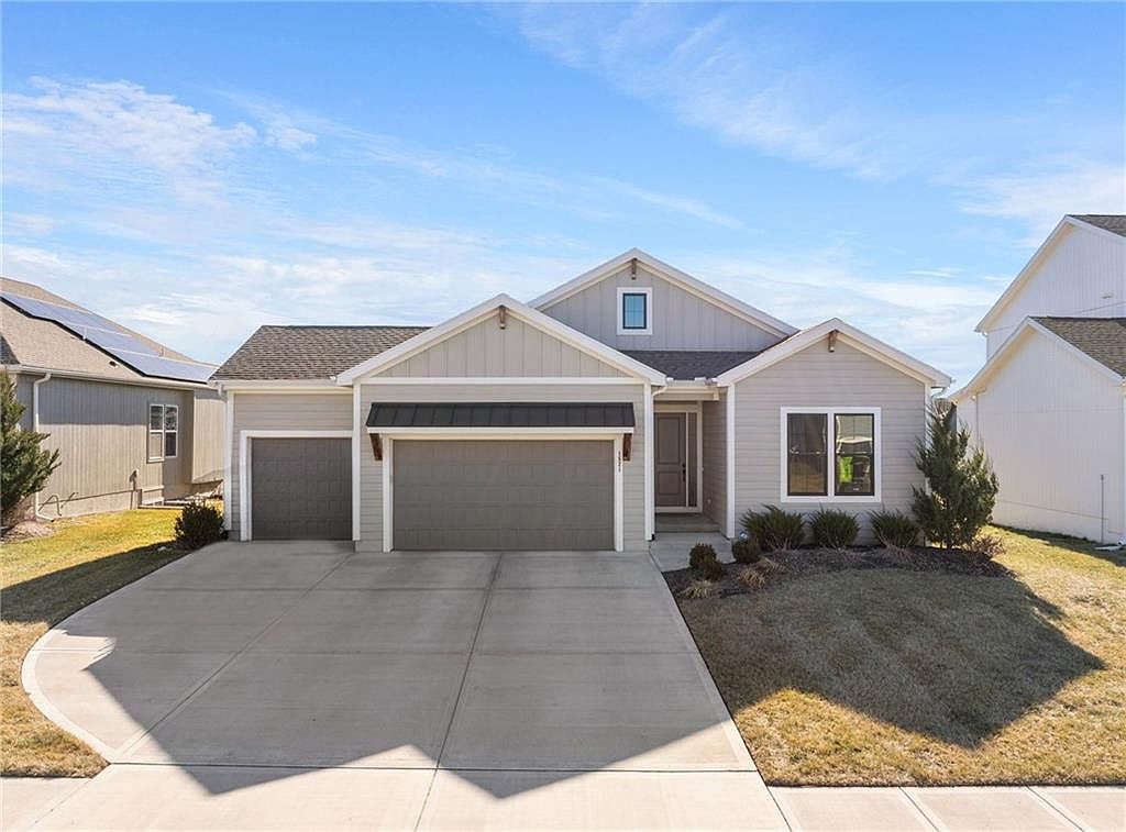 1521 SW Arbormill Ter, Lees Summit, MO 64082 | MLS #2597088 | Zillow