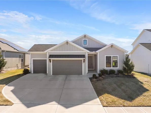 1521 SW Arbormill Ter, Lees Summit, MO 64082
